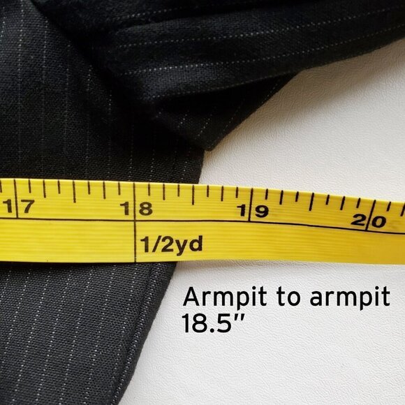 NY & Company Peplum Style Cropped Jacket 3/4 Sleeves B&W Pinstripe Size 6 - Picture 10 of 14